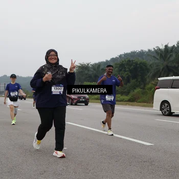 Runner Photo 7498078