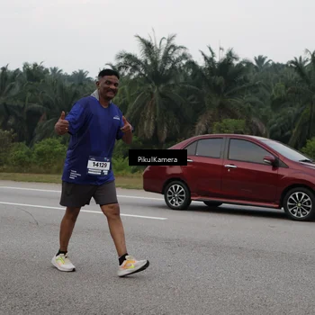 Runner Photo 7498081