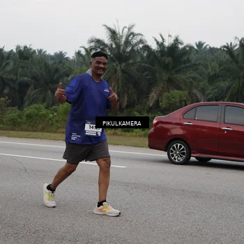 Runner Photo 7498087