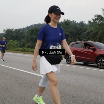 Runner Photo 7498095