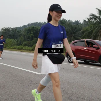 Runner Photo 7498101