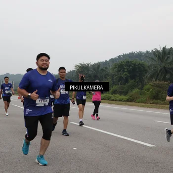 Runner Photo 7498103