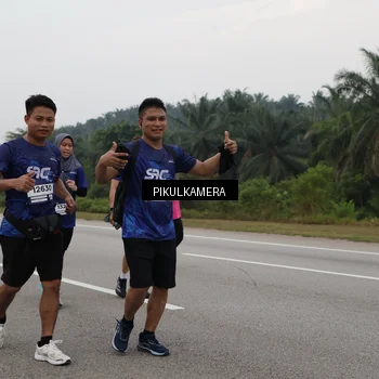 Runner Photo 7498116