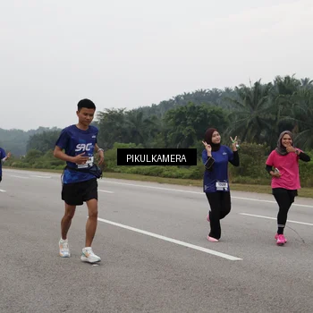 Runner Photo 7498121