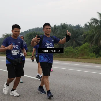 Runner Photo 7498125