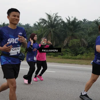 Runner Photo 7498126