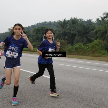 Runner Photo 7498135