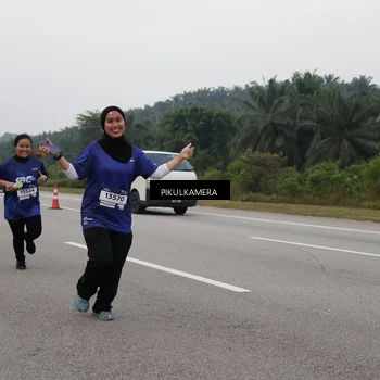 Runner Photo 7498140