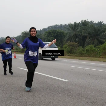 Runner Photo 7498142