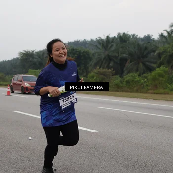 Runner Photo 7498150