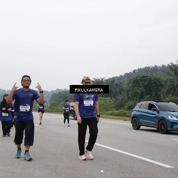 Runner Photo 7498155