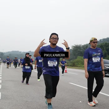 Runner Photo 7498160