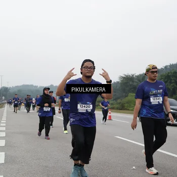 Runner Photo 7498161