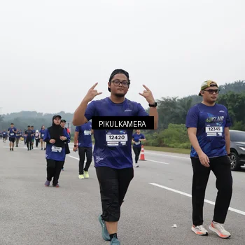 Runner Photo 7498162