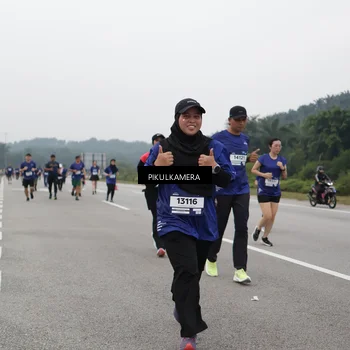 Runner Photo 7498172