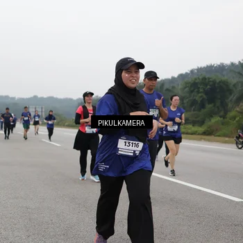 Runner Photo 7498176