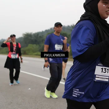 Runner Photo 7498180