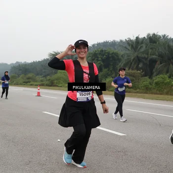 Runner Photo 7498183