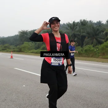 Runner Photo 7498188