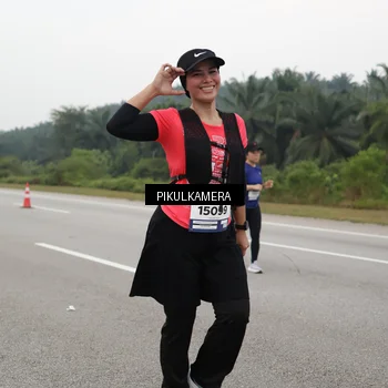 Runner Photo 7498189