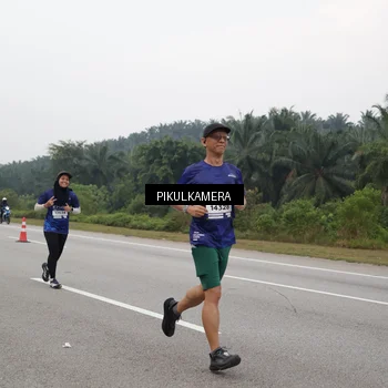 Runner Photo 7498194