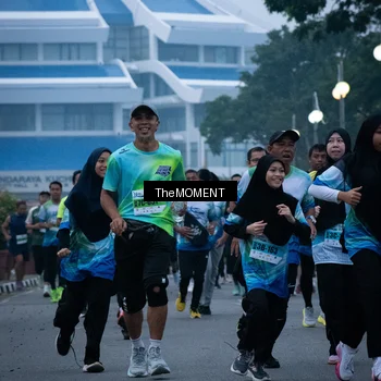 Runner Photo 7498211