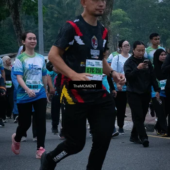 Runner Photo 7498245