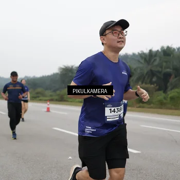 Runner Photo 7498252