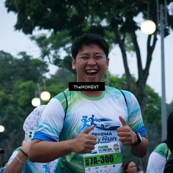 Runner Photo 7498273