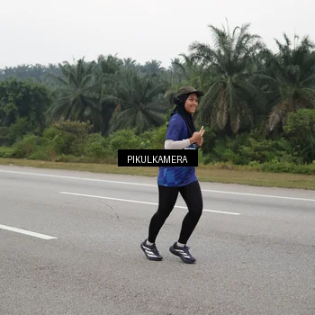 Runner Photo 7498360