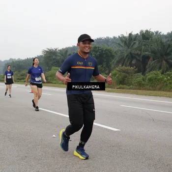 Runner Photo 7498383