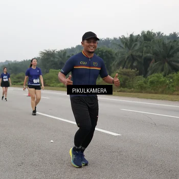 Runner Photo 7498397