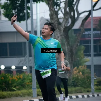 Runner Photo 7498410
