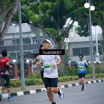 Runner Photo 7498467