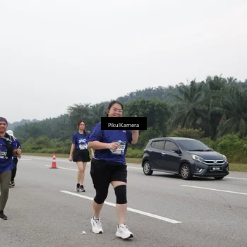Runner Photo 7498481