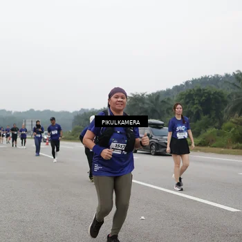 Runner Photo 7498503