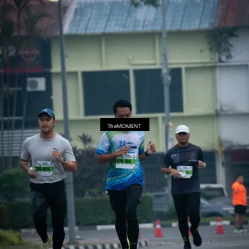 Runner Photo 7498522