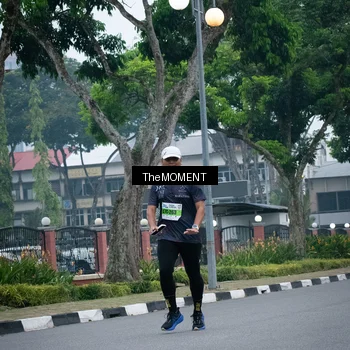 Runner Photo 7498530