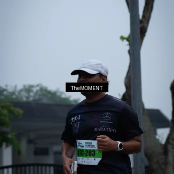Runner Photo 7498535