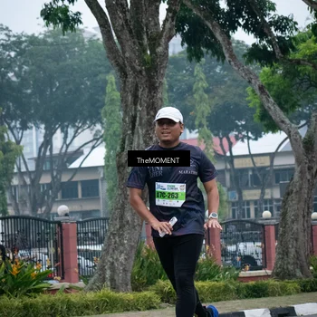 Runner Photo 7498536