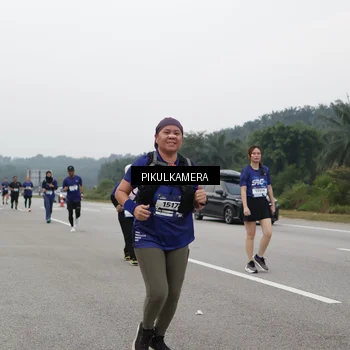 Runner Photo 7498539