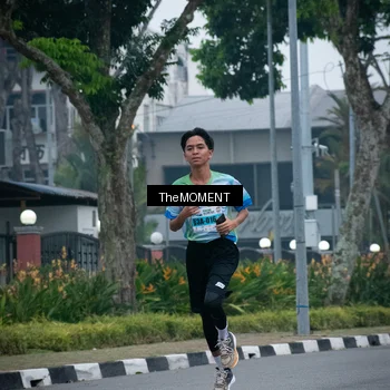 Runner Photo 7498557