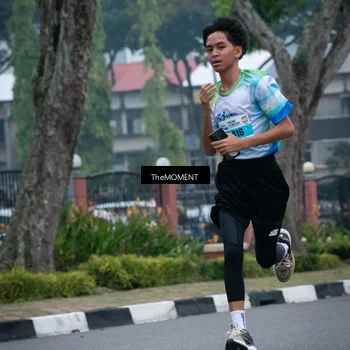 Runner Photo 7498561