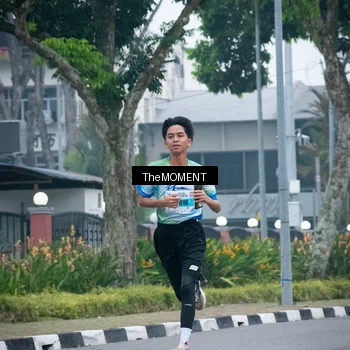 Runner Photo 7498567