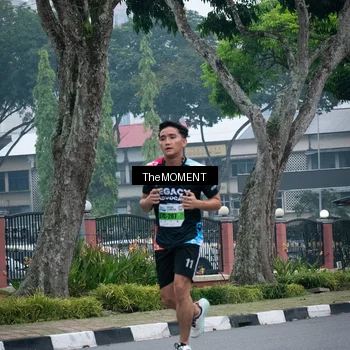 Runner Photo 7498573