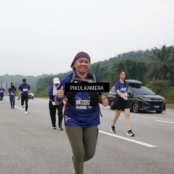 Runner Photo 7498576