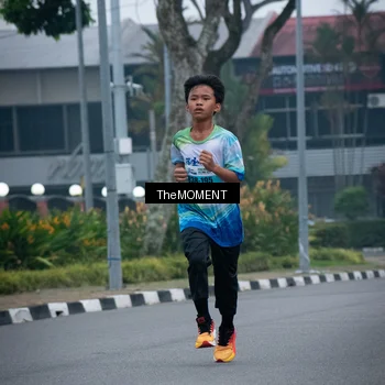 Runner Photo 7498578