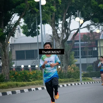 Runner Photo 7498583