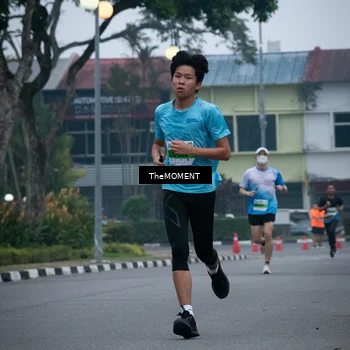 Runner Photo 7498605