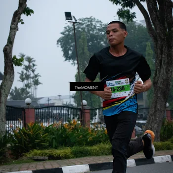 Runner Photo 7498615